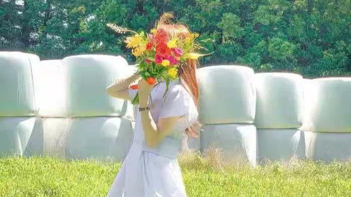 真的很羡慕那些刚谈恋爱的情侣,不要羡慕谈了两三年的情侣