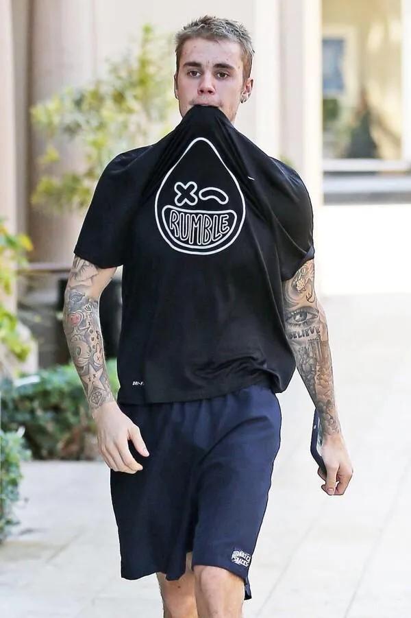 justinbieber出道穿搭,justinbieber个人潮牌