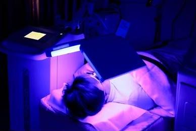 别怕,不是你一个人在战“痘”