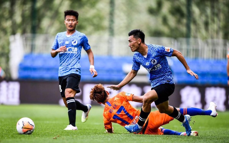 童磊孙国文,鲁能对吴兴涵视频