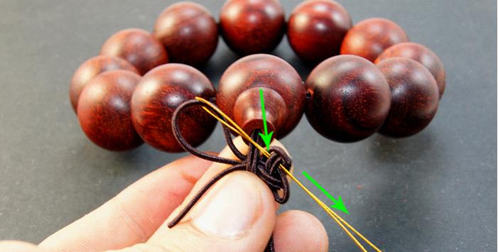 单绳串珠间隔打结方法教程,单绳串珠打结的方法