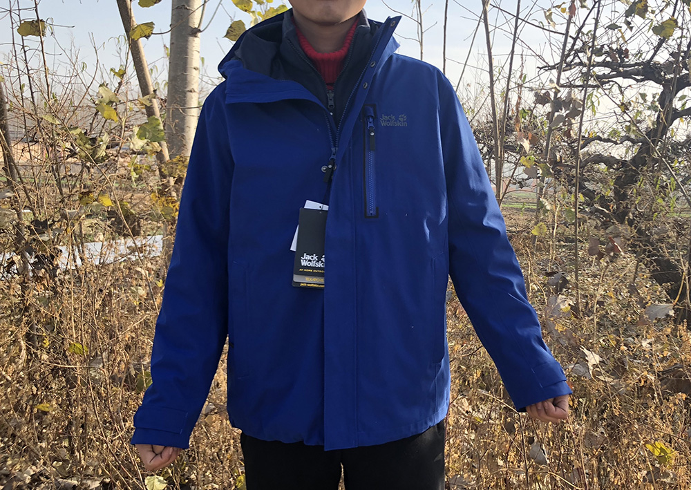 狼爪登山徒步冲锋衣，满满惊喜的开箱报告