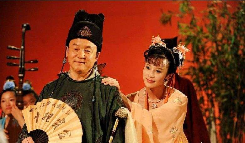 脚臭是富贵病，穿错鞋要处斩：明朝“靴禁”背后的农耕本位制度