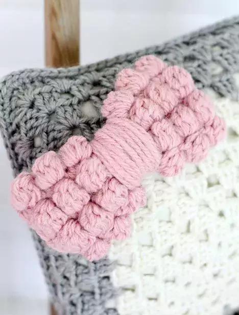 小的蝴蝶结发饰系法,小小的蝴蝶结钩织