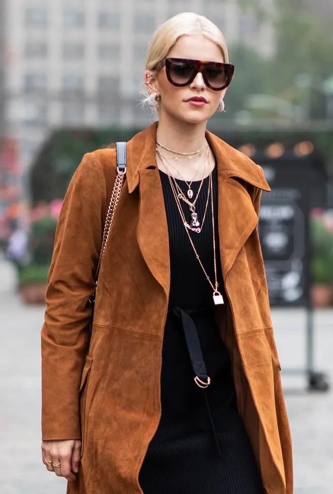 仅用一根土豪金项链，承包你春夏所有的时髦，这份穿搭小心机值了