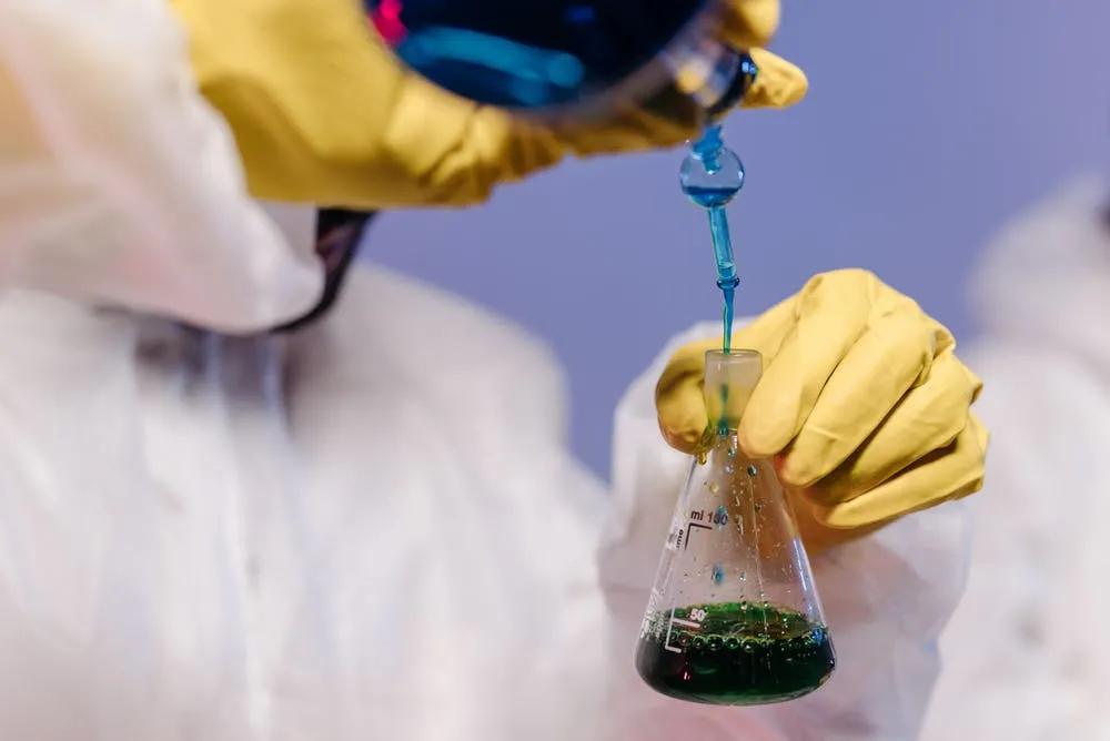 百战雄狮策划总监张情晓：《对不起，我爱你》