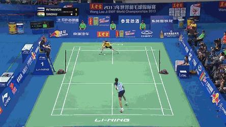 羽毛球必学八大技巧假动作,羽毛球必学10个假动作
