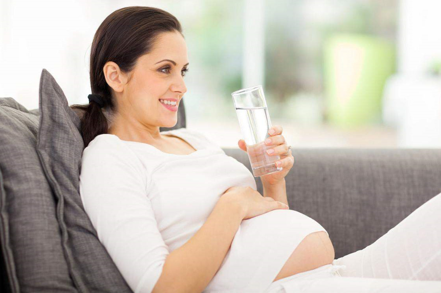 怀孕后多喝汤对胎儿有好处吗,怀孕后多喝椰子水好吗