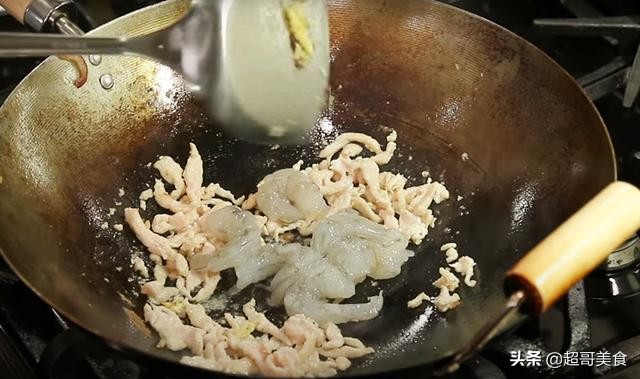 星洲炒米粉做法分享，火爆港式茶餐厅的菜，味道一流