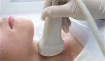 我明明开的是彩超,图像怎么是黑白的?