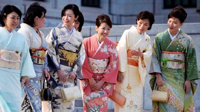 日本跟团游套路,日本旅游跟团骗局视频