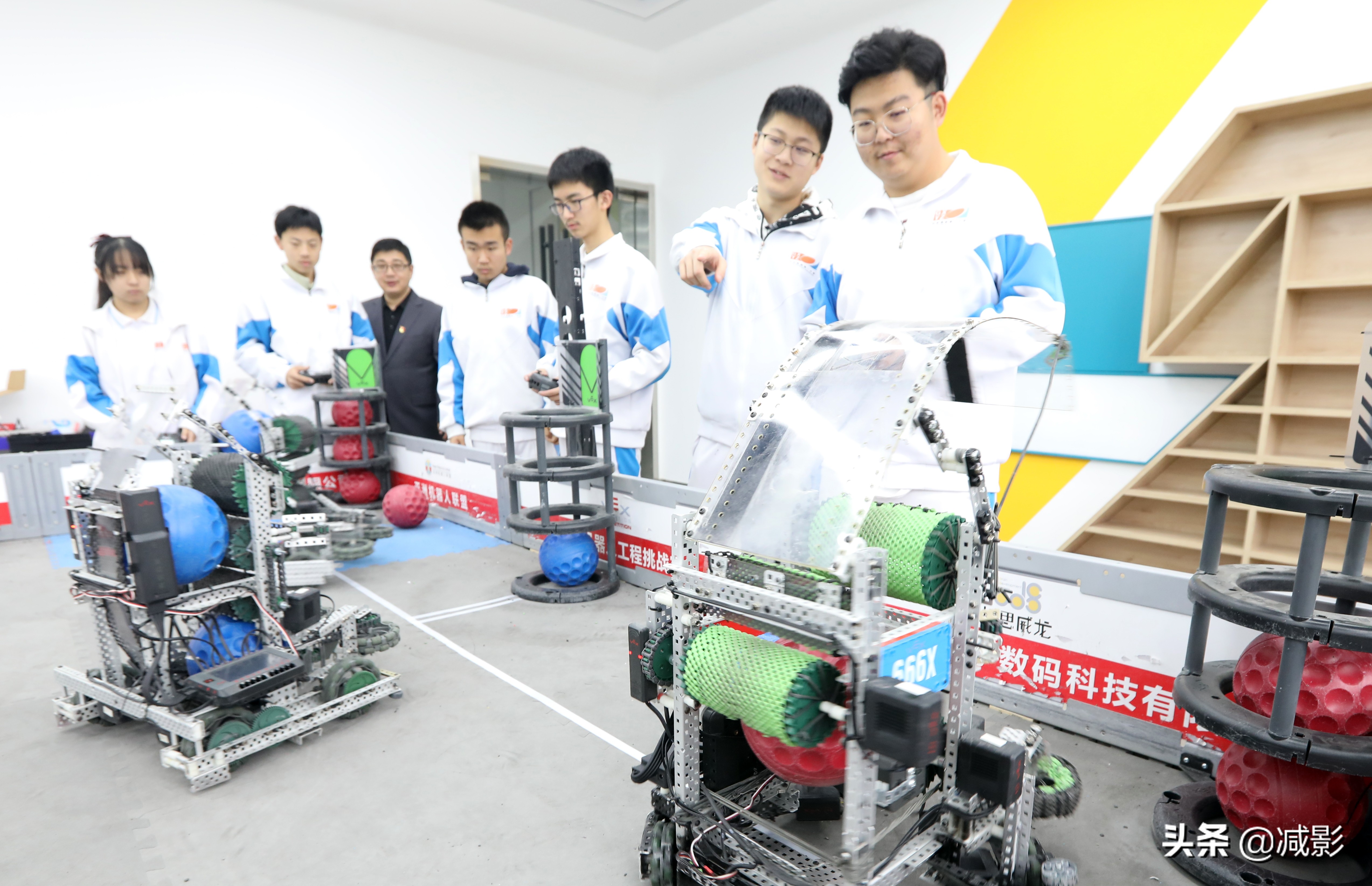 高中生机器人大赛,11岁男孩获得编程世界冠军