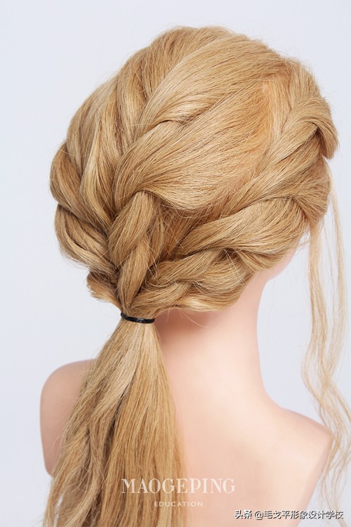 想要扎高马尾好看要怎么剪,学生党怎么扎低马尾简单好看