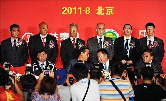 大连足球沉浮录王健林,大连足球的巅峰与衰落原因