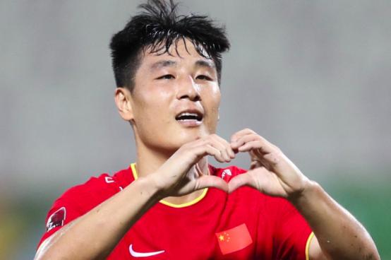 武磊妻子和女儿,武磊和他妻子的爱情故事