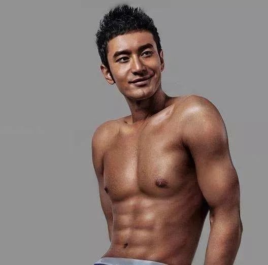 韩商言的腹肌,韩商言腹肌杀