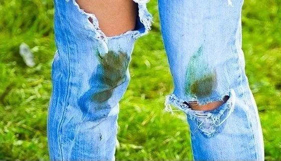 白色衣服发黄漂白剂洗得掉吗,衣服发黄怎么用漂白水