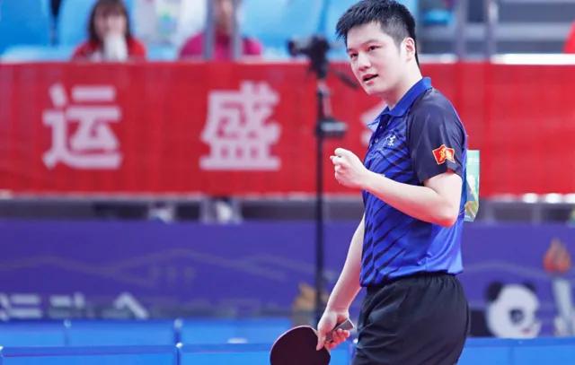 樊振东10-6领先被马龙逆转,樊振东被王皓9-3翻盘视频