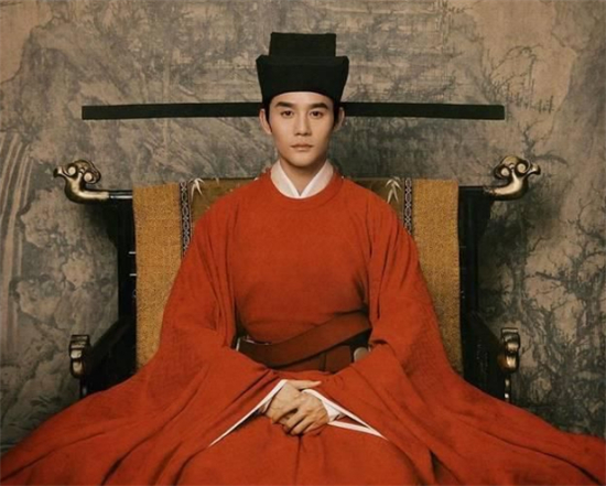 王安石独善其身还是兼济天下,王安石兼济天下独善其身