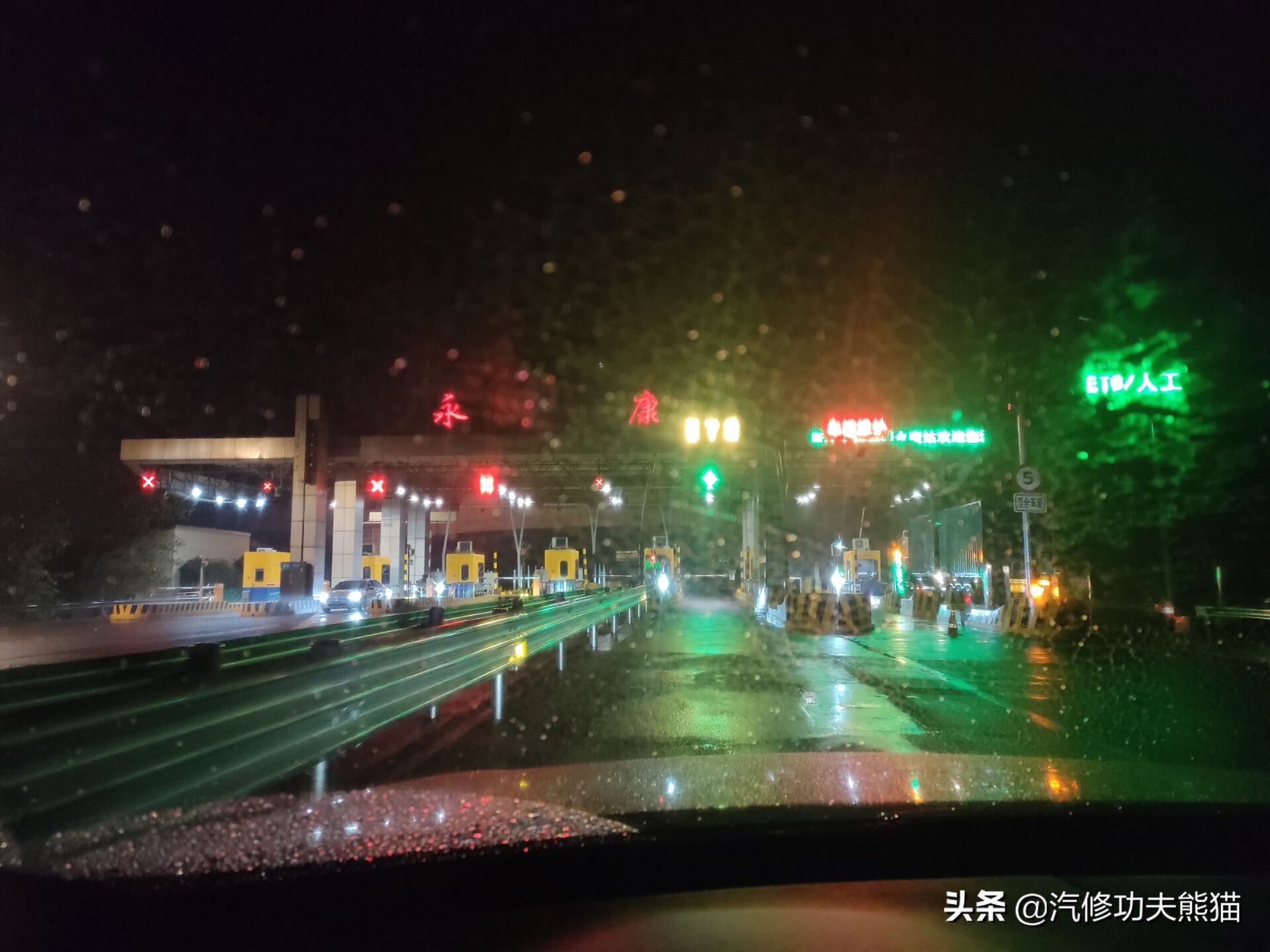 当年奥迪q5落地多少钱,当年奥迪q52018款典藏版价格