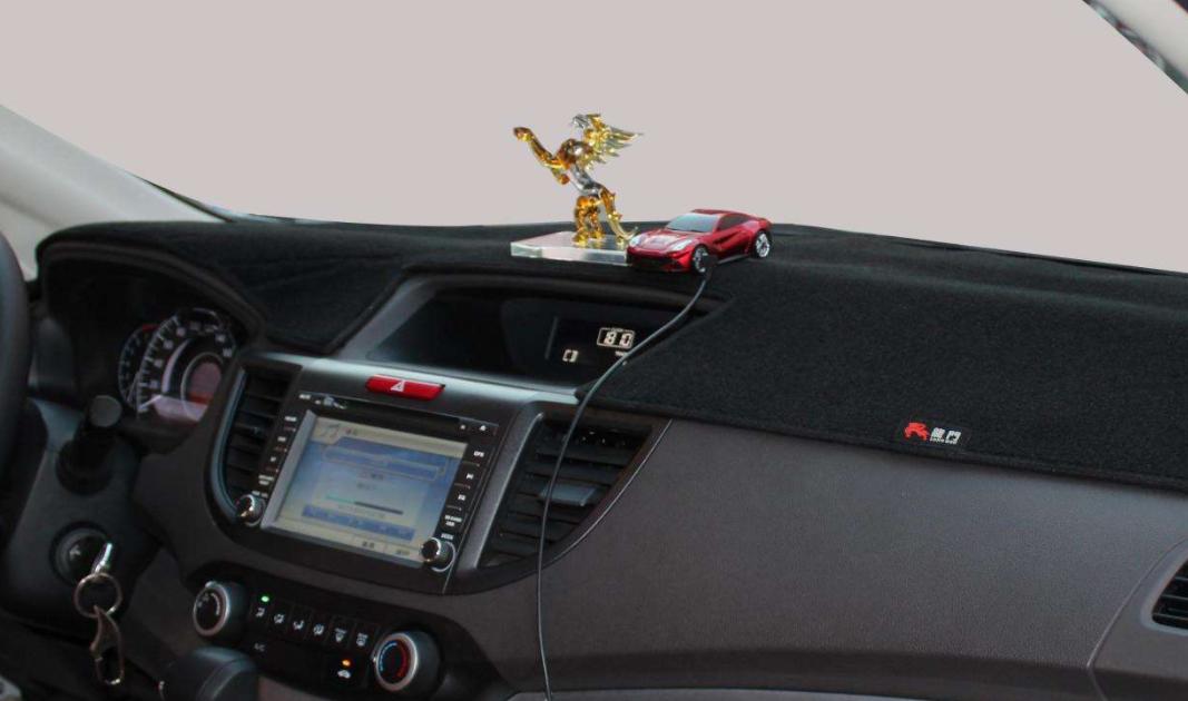 汽车中控台避光垫有必要放吗,汽车中控台避光垫影响散热