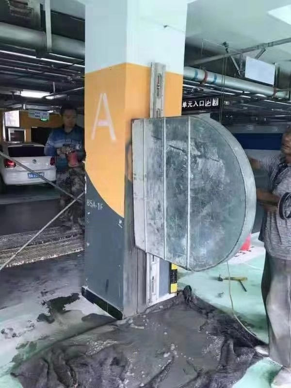 车位宽度不够削承重柱来凑,地下车位宽度不够维权