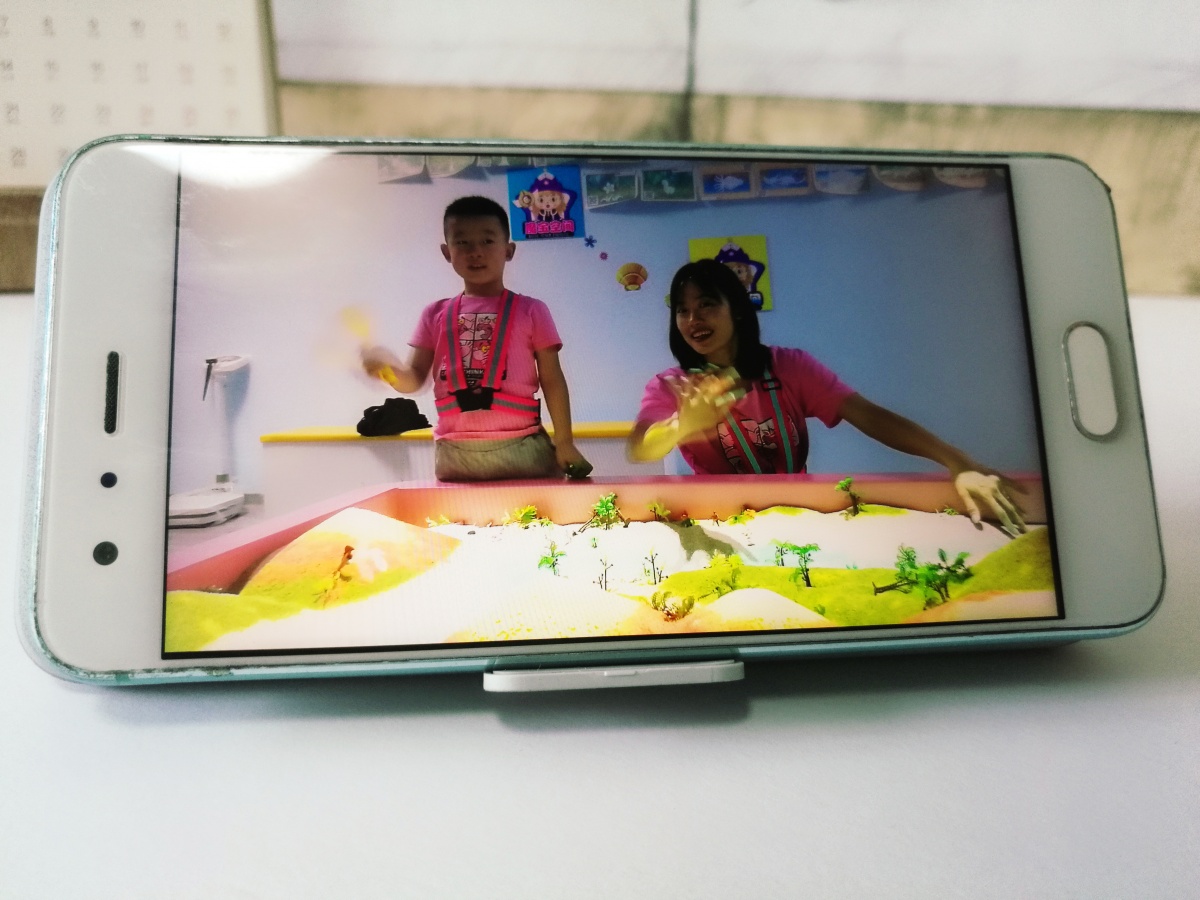 别用爱发电了南卡无线充电宝时时满电