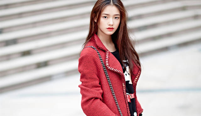 明星工作室的新年礼盒怎么买,杨幂易烊千玺贺岁短片