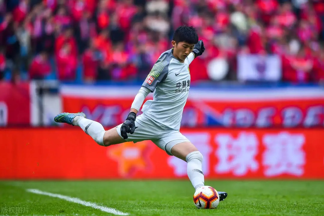 青年近卫军！中国足球的克莱枫丹，盘点绿城青训走出的最佳阵容