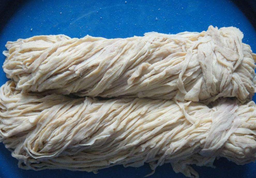 腊肠用的什么肠衣,腊肠外边的皮是什么