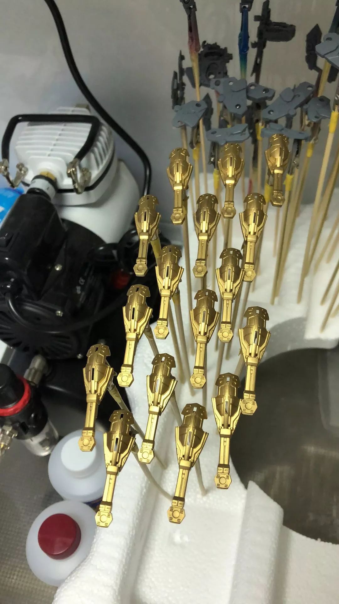 佳作：恐怖的零件数量，龙桃子强袭，四机小队！