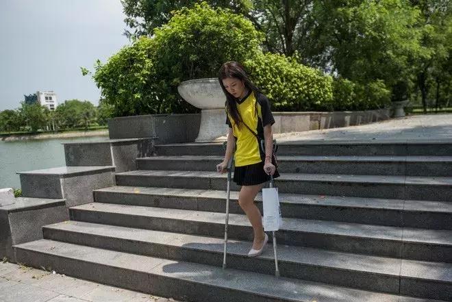 越南最美的女模特跳舞,越南最美新娘舞蹈