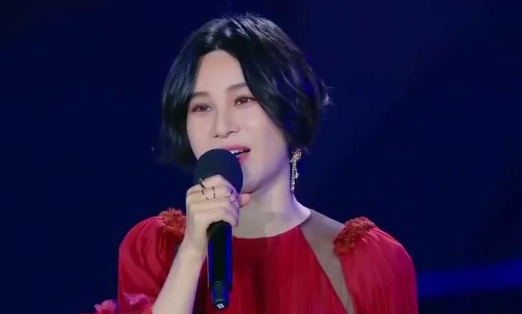 谭维维超女决赛歌曲,李宇春张靓颖尚雯婕谭维维