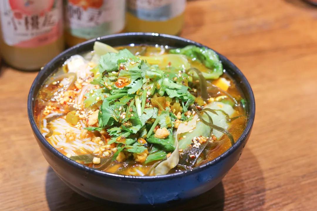 太原地铁2号线周边美食,太原附近人气最旺的美食街