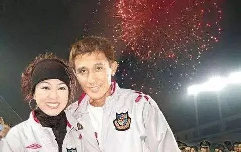 娱乐圈姐妹花：雪梨未婚生子，米雪64岁未婚，亿万资产谁来继承？