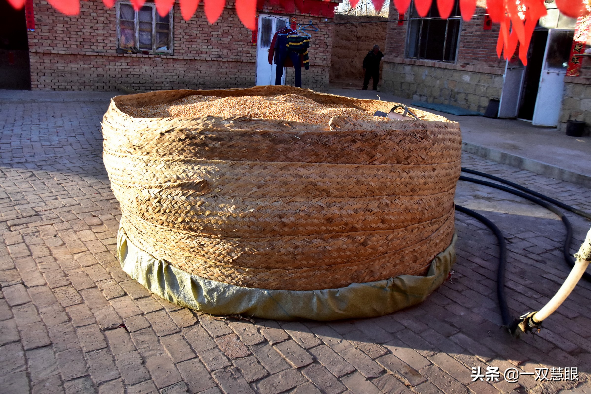 光棍遗留的老房子,光棍危房改造视频