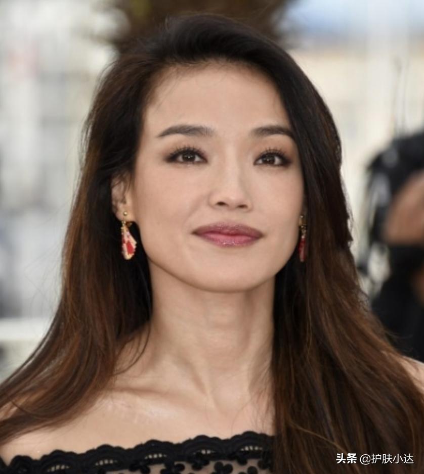 顽固血渍洗不掉怎么办,红血丝的克星一招根除