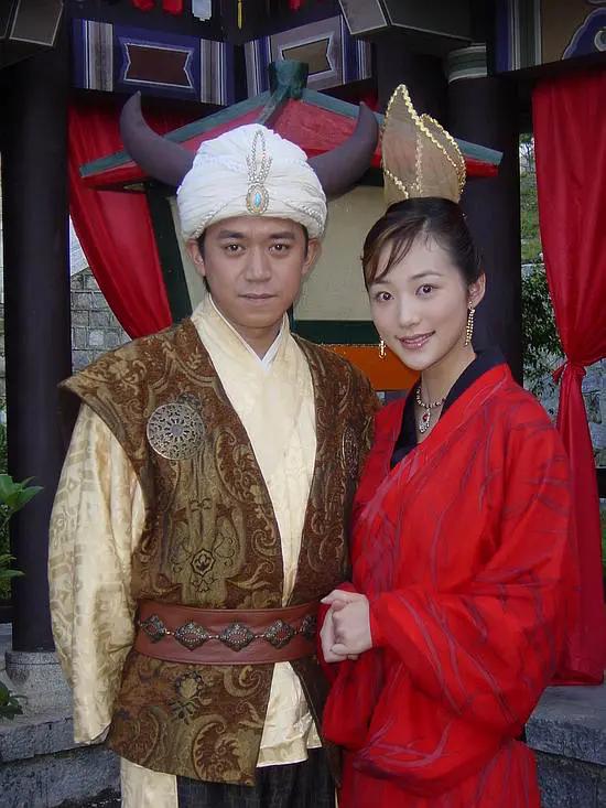 “蕾丝”挂脸上，《天龙八部》告诉你，“得罪”造型师后果有多惨