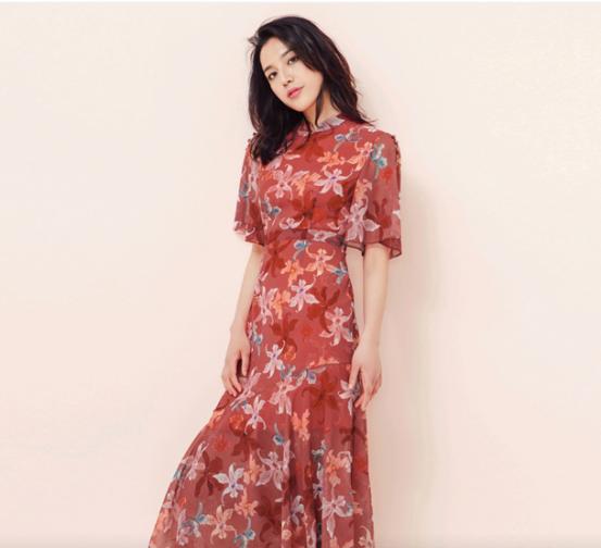 聪明的女人这样穿搭更时尚,聪明女人怎么穿衣