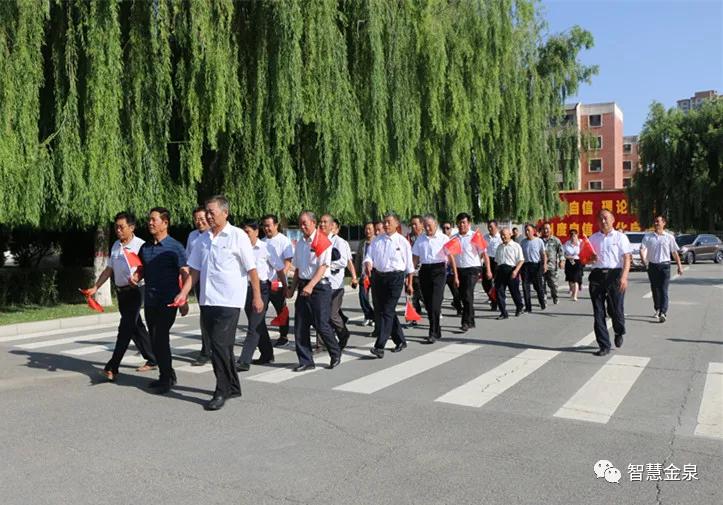 退役军人不褪色返乡基层展芳华,金山区退役军人风采