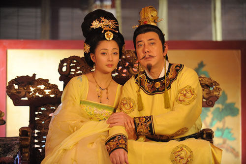 长恨歌的经典名句及其解析,长恨歌真的只是写爱情的么