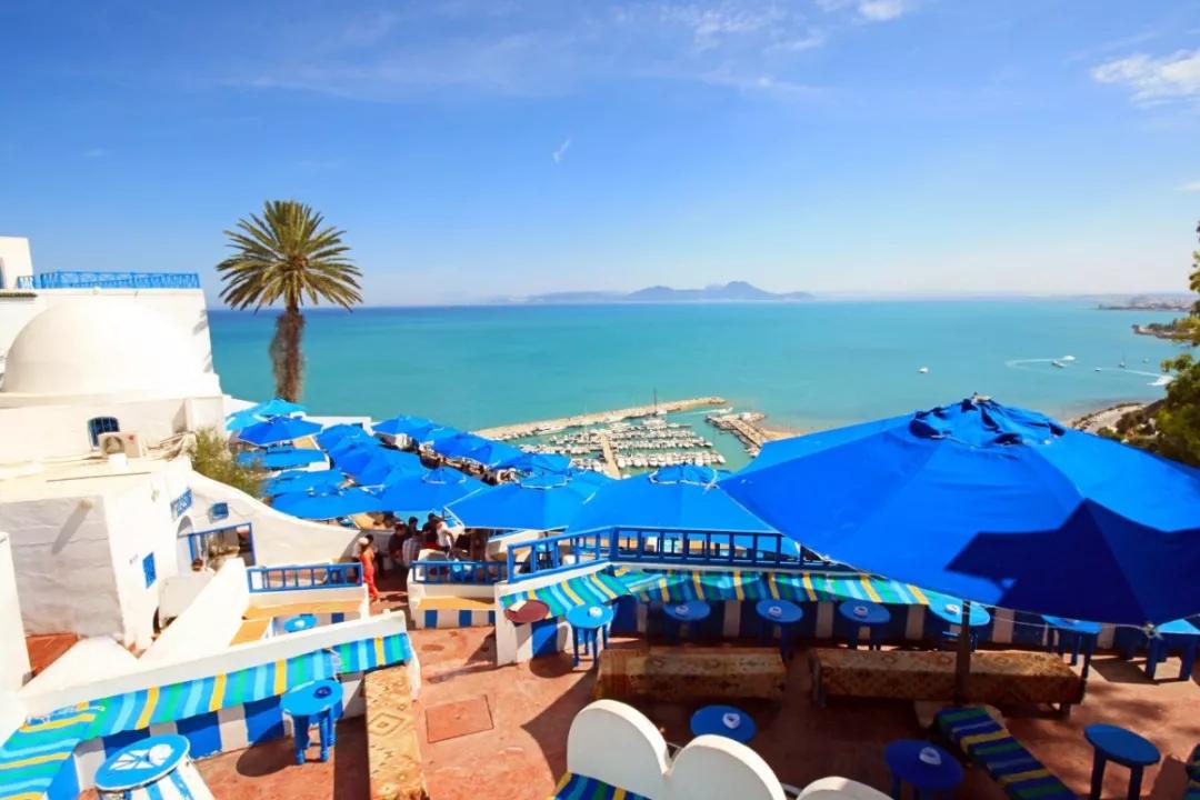 中国护照又升值了！2020这么多国家对我国游客免签，咸阳人走起