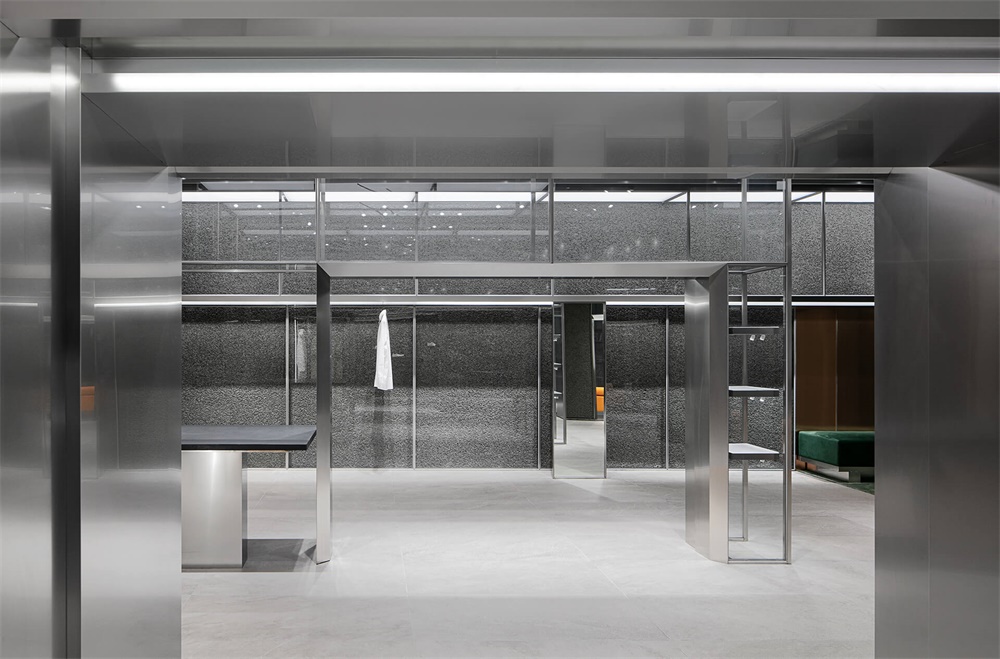 韩国服装店怎么设计,韩国设计感服装店