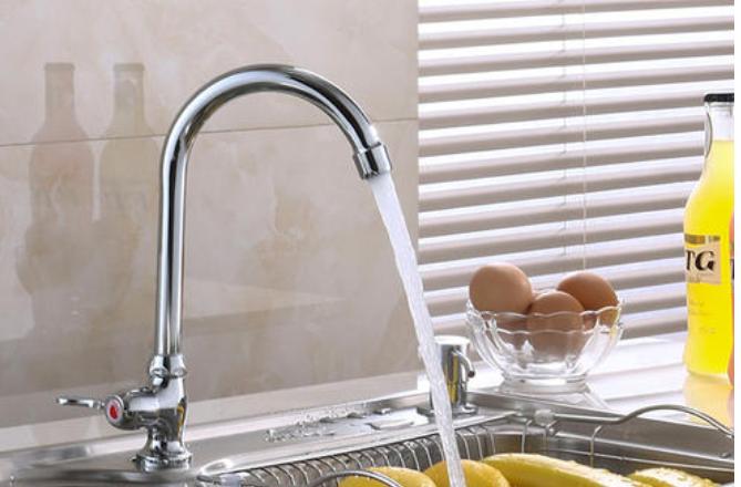 抽拉龙头如何让它不回弹,抽拉龙头实用吗