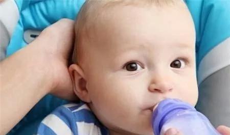 一岁宝宝可以频繁换奶粉吗,给宝宝经常换奶粉好吗