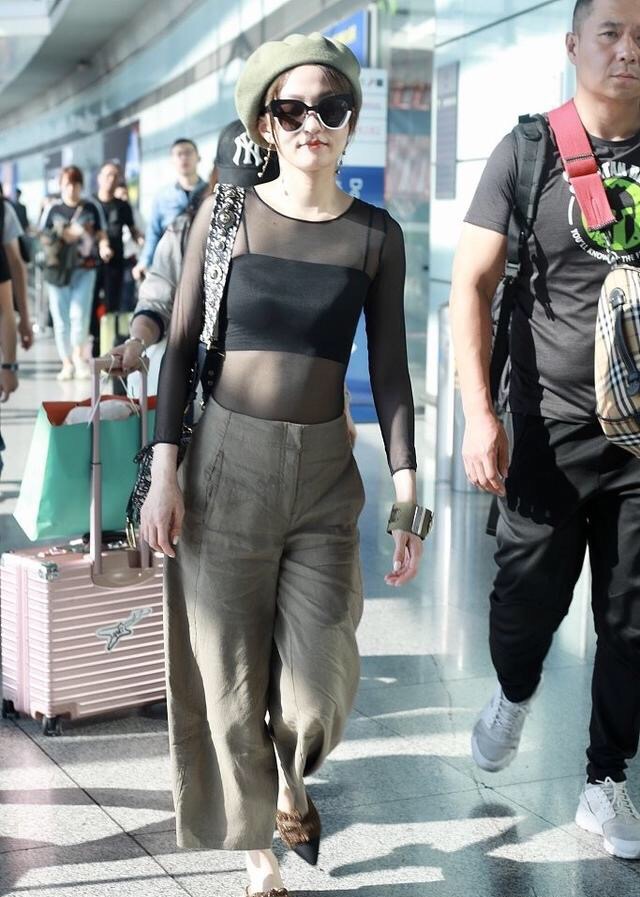 张韶涵穿马甲线的照片,张韶涵穿马甲线衣服