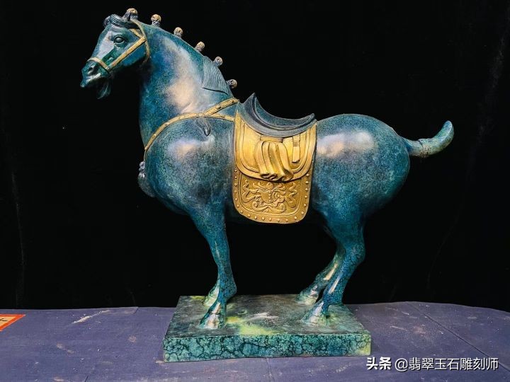 结婚三金首饰怎么挑选,结婚黄金首饰如何判断真假