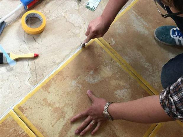 美缝剂脱落很烦心，盘点美缝剂脱落的原因和解决的办法