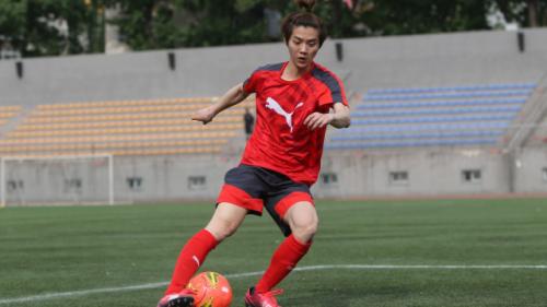 鹿晗参观曼联,鹿晗对曼联的热爱与情怀