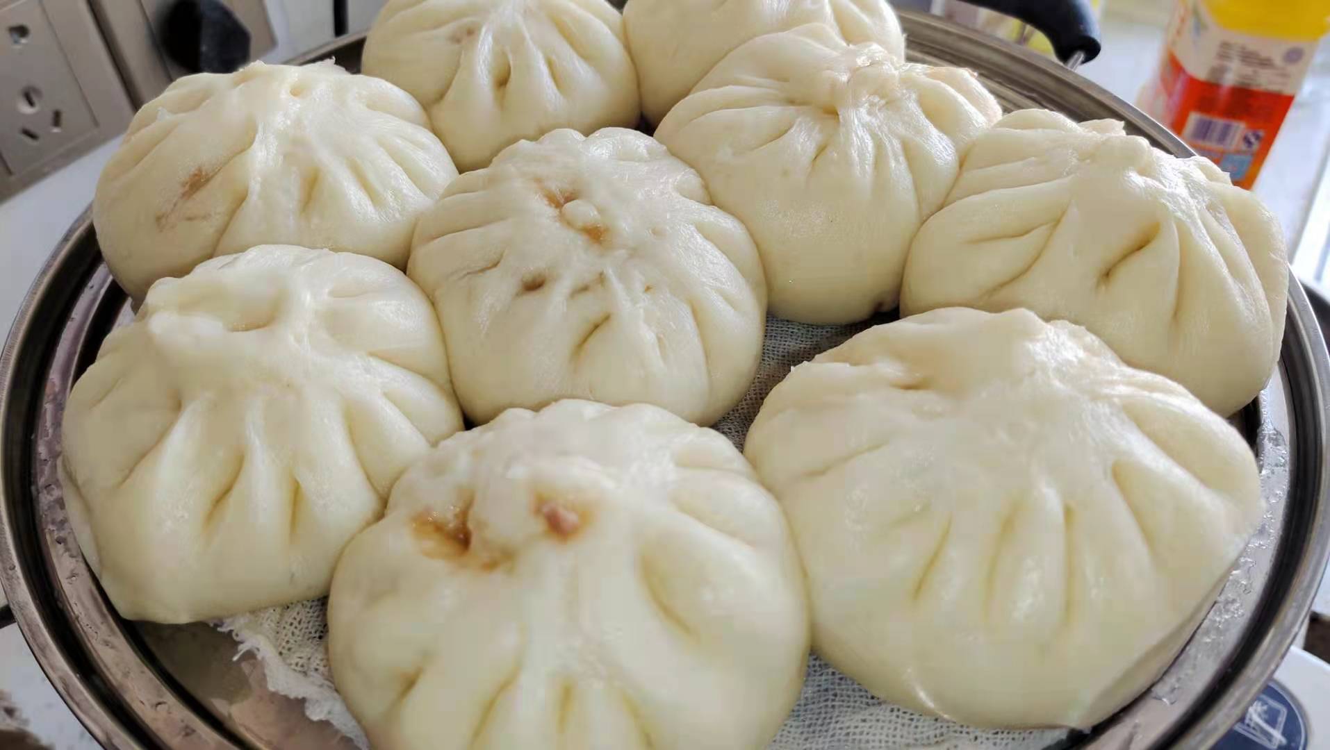 蒸包子是冷水蒸还是开水蒸包子,蒸包子是热水还是凉水蒸包子好